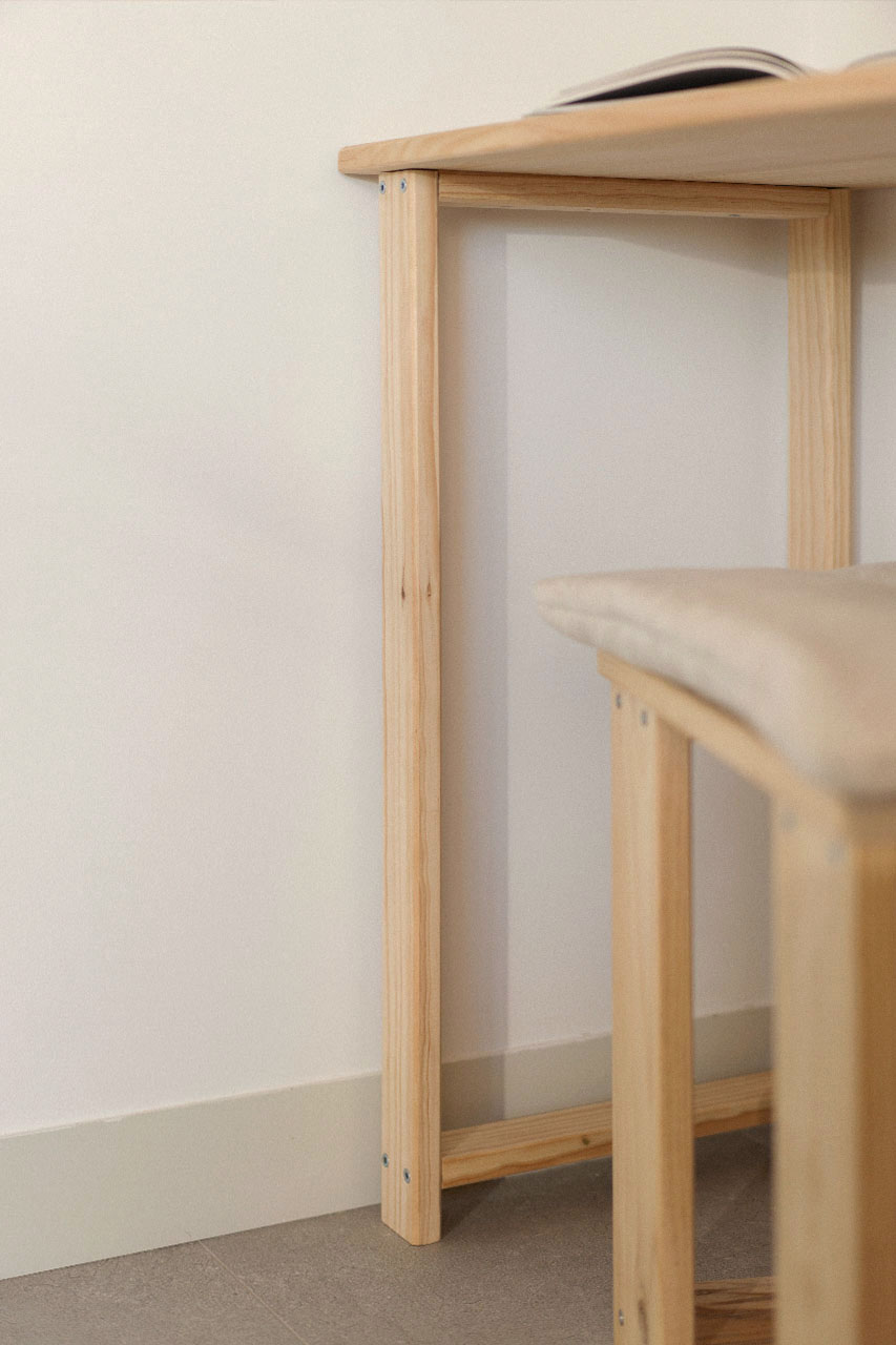 Imagen de ambiente 4 para:mesa de estudio con cajones de madera maciza de pino